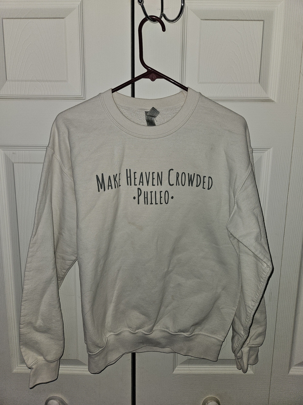 Gildan White Crewneck Sweatshirt with 'Make Heaven Crowded' Script